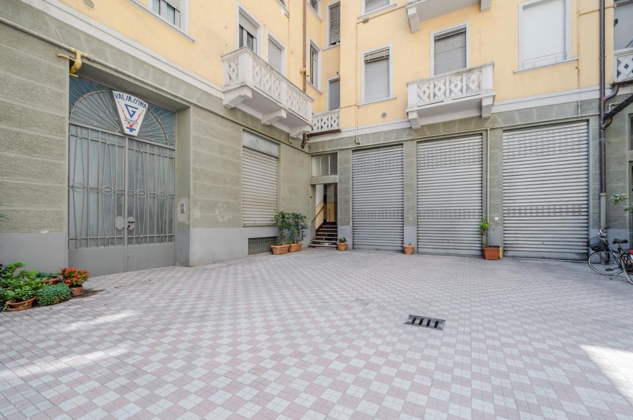 Lovely Apartment In Milano-Porta Romana W/ Balcony Zewnętrze zdjęcie
